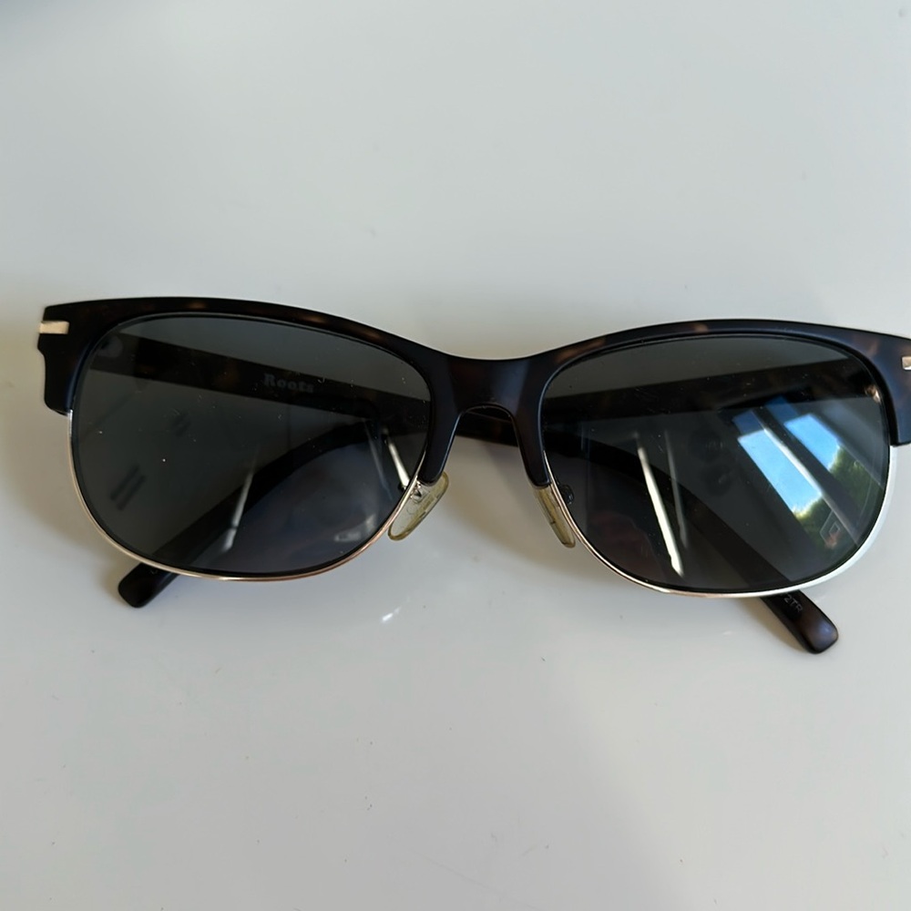 Roots women prescription eyes glasses frame .